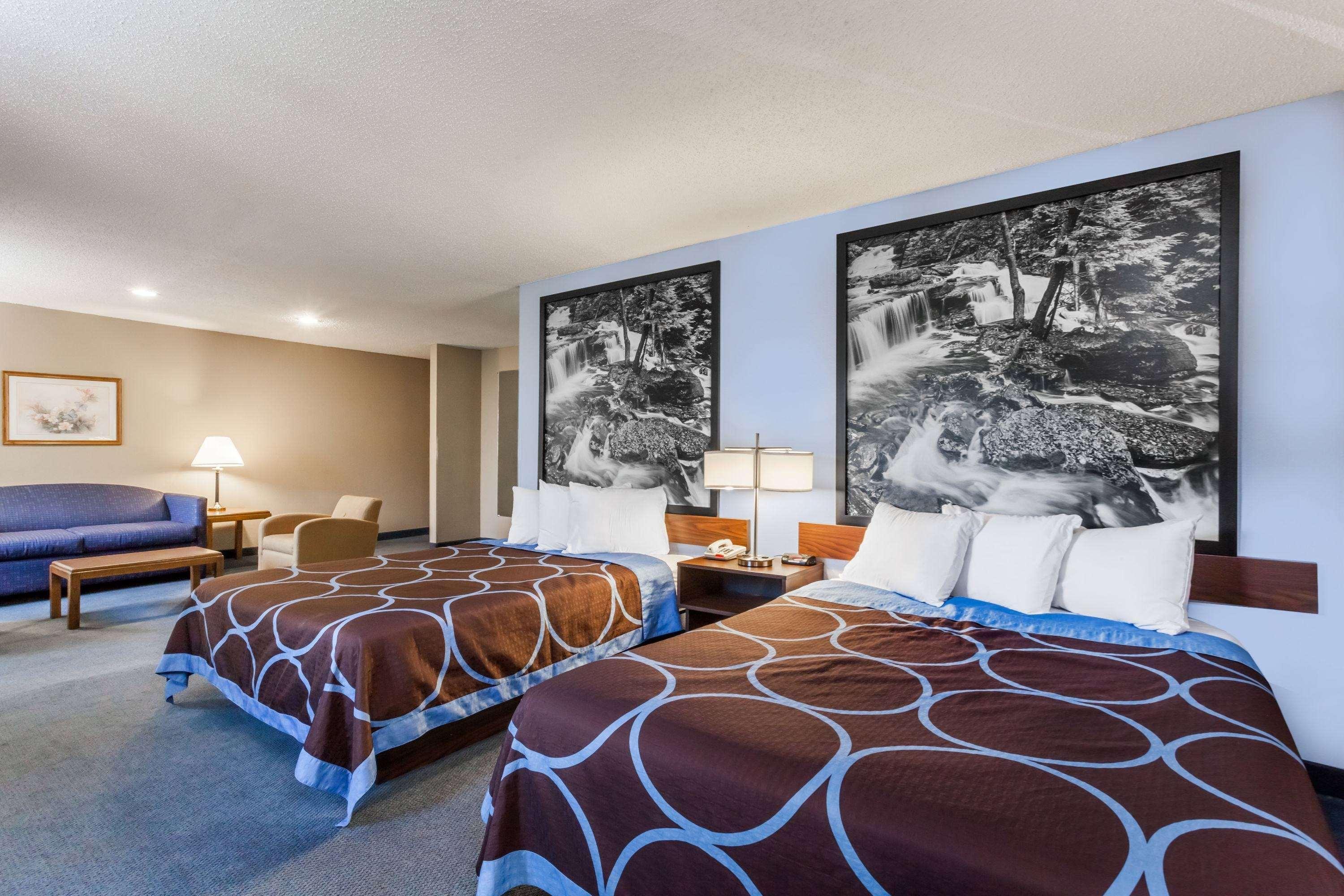 Super 8 By Wyndham East Stroudsburg - Poconos Hotel Exterior foto