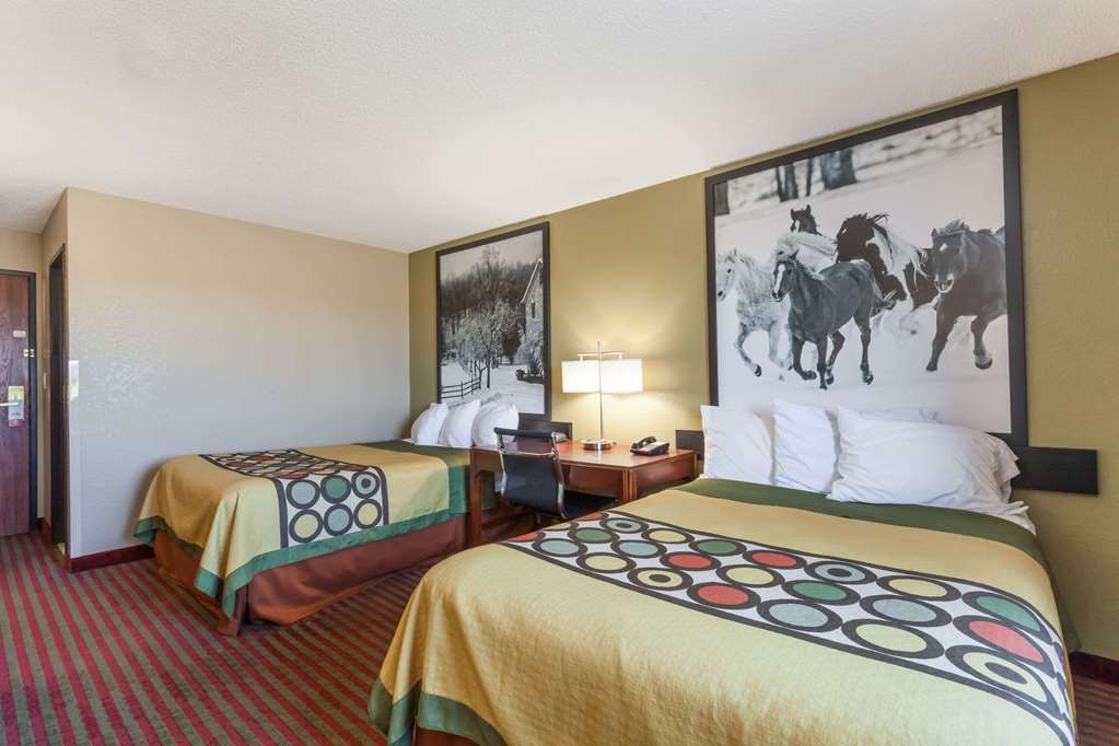 Super 8 By Wyndham East Stroudsburg - Poconos Hotel Quarto foto